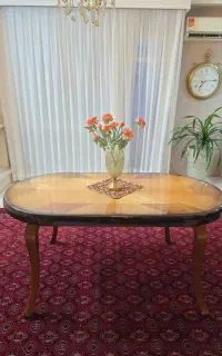 میز غذاخوری