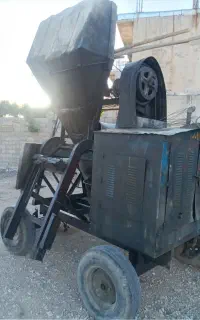 بتن ریزی بادستگاه خلاطه
