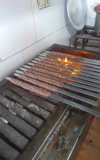 آشپز نیمه ماهر