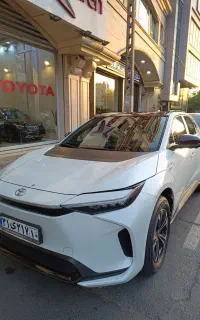 تویوتا BZ4 Max سفید 2024