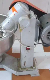 دستگاه خمیرگیر  ۸ کیلویی