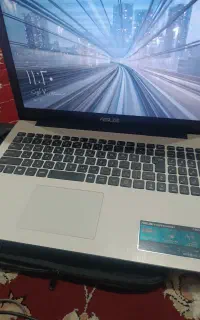 لبتاب ایسوس دانشجویی