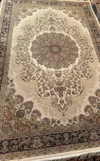قالی 700شانه 6 متری در حد نو