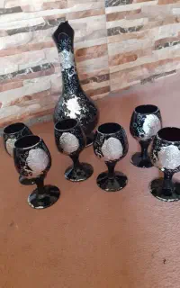ظروف مشکی
