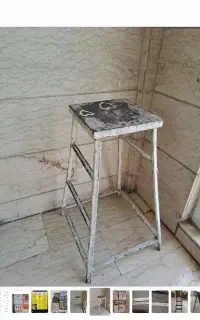 چهارپایه آهنی و تاشو