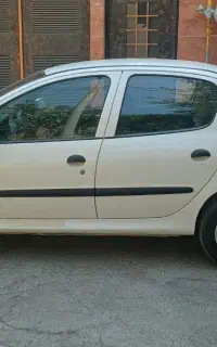 پژو ۲۰۶  v8