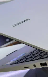 Samsung Galaxy i7 نسل 13 اینو باید ببینی