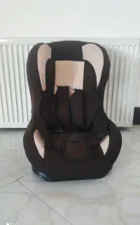 صندلی ماشین کودک