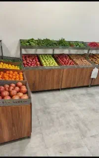 قفسه برای میوه جات و سبزیجات