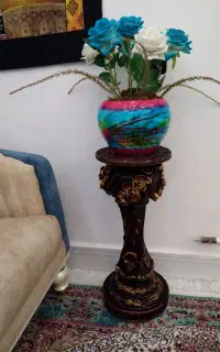 گل و گلدان