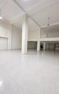 اجاره واحد تجاری ۴۰۰ متری/لوکیشن عالی