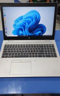 لپ تاپ HP نسل ۸ دو گیگ کرافیک i7
