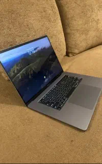 لپ تاپ مک بوک پرو ۱۶ اینچ