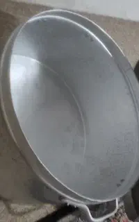 دیگ بزرگ و آبکش و ملاقه بزرگ فقطط ۱۴ تومن