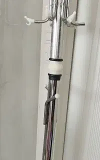 رخت آویز ایستاده استیل پایه سنگی ۲میلیون تومان