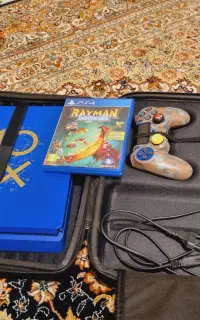 PS4 SLIM با تمام وسایل جانبی