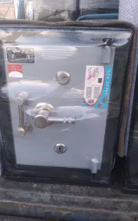 گاوصندوق مدل ۱۴۰۵ طرح نوین با امنیت ونسوز