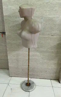 مانکن نیم تنه