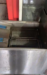 سرخ کن رستورانی فست فودی