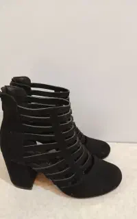 کفش پاشنه بلند