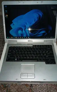 لپتاپ دل inspiron 6400 تمیز و استثنایی