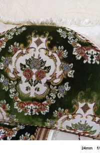 بالش گل پر