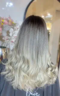 خدمات تخصصی رنگ و لایت