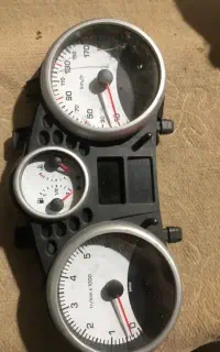 ۲۰۷ صفحه ترک داره