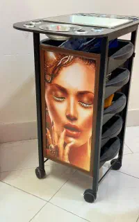 وسایل آرایشگاه زنانه
