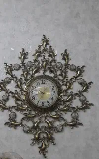 ساعت برنزی