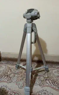 سه پایه دوربین