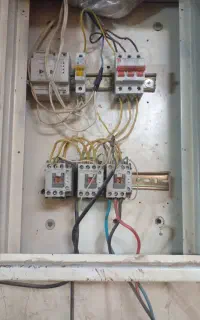 تابلو برق سه فاز