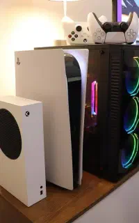 خرید و فروش، خریدار ps5 و ps4 و xbox