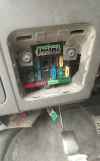 سیم کش سیار و باطری سازی وبرق کار ماشین  تعمیرکار