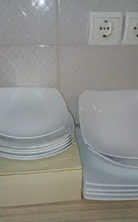 سرویس ۱۲ نفره چینی مربعی