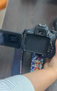 دوربین کنون 700d