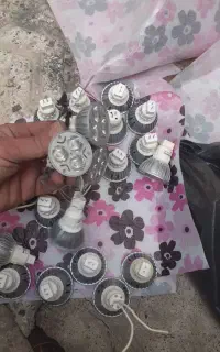 چراغ الوژن  سالم