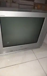 تی وی ال جی قدیمی سالم