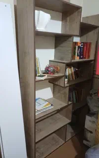 کتابخانه به قیمت حراجی
