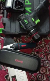 ۲نوع پیچ گوشتی شارژی نو