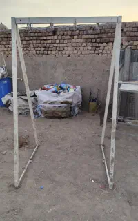 رگال و میز ۴ پایه فلزی