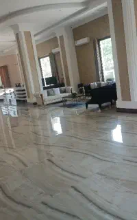 استخدام نیروی خدماتی