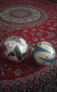 دو عدد توپ شماره 4 و 5 خالص چرم