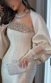 هنرجوی بورسیه خیاطی