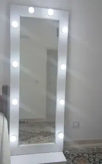 ایینه بزرگ