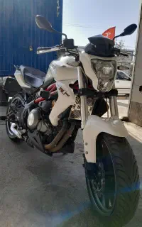بنلی ۳۰۰ مدل ۹۷