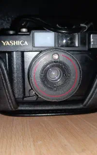 دوربین  Yashica dx MF-2super و کیف اصل خودش