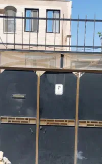درب ورودی حیاط ابعاد ۲.۳۰ در ۲.۴۰