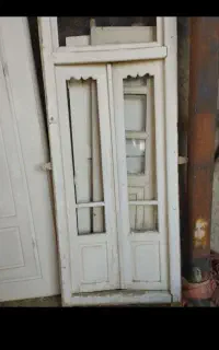 درب چوبی قدیمی