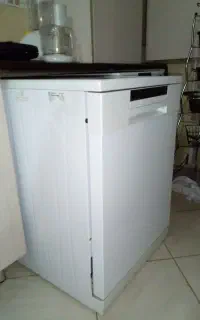 ماشین ظرفشویی